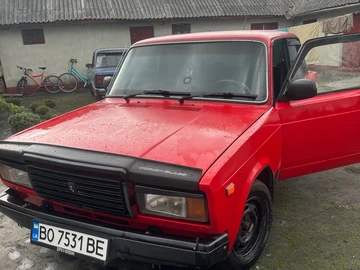 Авто ВАЗ 2107 1989 № 8714441
