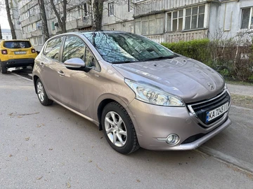 Авто Peugeot 208 2014 № 8714513