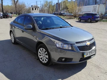 Авто Chevrolet Cruze 2011 № 8714793