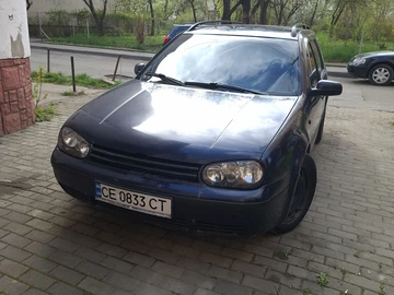 Авто Volkswagen Golf 2000 № 8714991