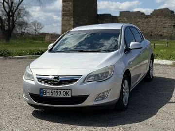 Авто Opel Astra 2011 № 8715144