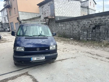 Авто Volkswagen Transporter 2000 № 8715160