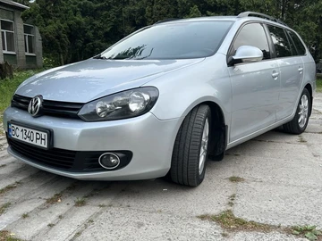 Авто Volkswagen Golf 2010 № 8715316