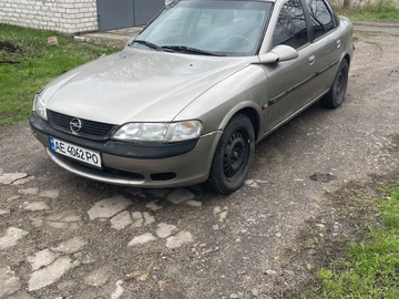 Авто Opel Vectra 1997 № 8715340