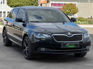 Авто Skoda Superb 2013 № 8715503