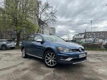 Авто Volkswagen Golf 2017 № 8715504