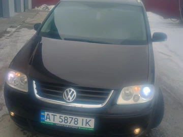 Авто Volkswagen Touran 2004 № 8715517