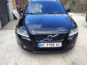 Авто Volvo V50 2011 № 8715587