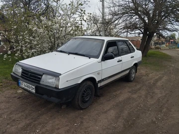 Авто ВАЗ 21099 1987 № 8715589