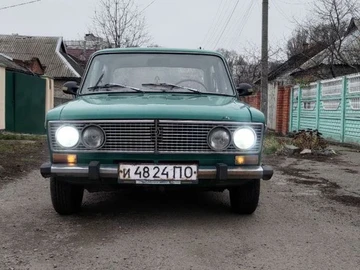 Авто ВАЗ 2103 1975 № 8715724