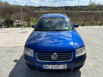 Авто Volkswagen Passat Sedan 2000 № 8715803