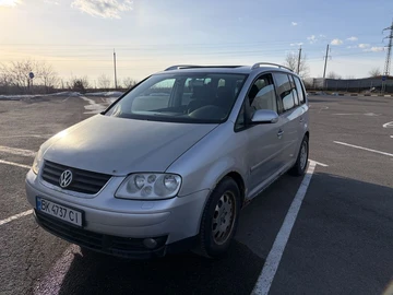 Авто Volkswagen Touran 2004 № 8715960
