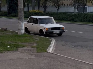 Авто ВАЗ 2105 1990 № 8716147