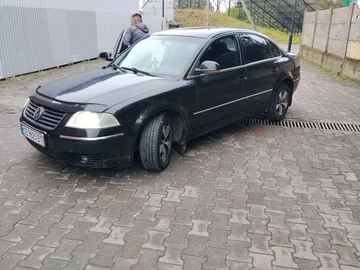 Авто Volkswagen Passat Sedan 2004 № 8716256