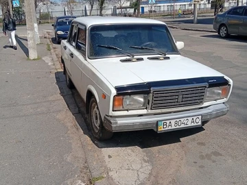 Авто ВАЗ 2107 2007 № 8716447