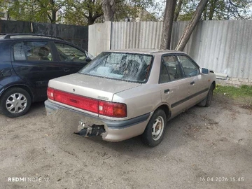 Авто Mazda 323 1993 № 8716598
