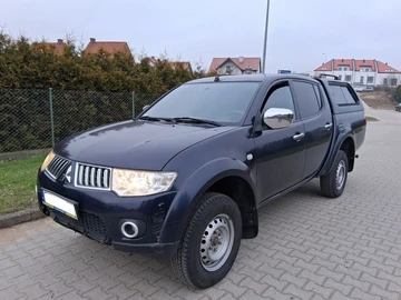 Авто Mitsubishi L 200 2010 № 8716607
