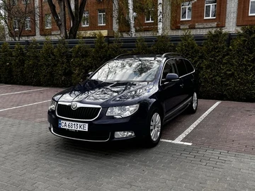 Авто Skoda Superb 2012 № 8716704