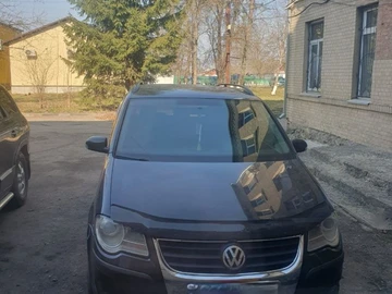 Авто Volkswagen Touran 2008 № 8716844