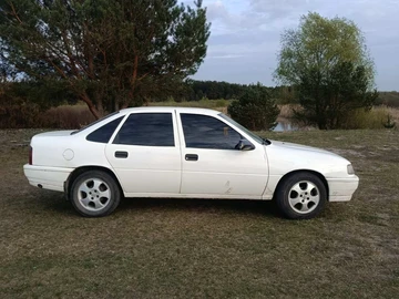 Авто Opel Vectra 1992 № 8716917