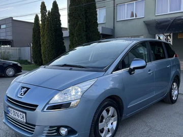 Авто Peugeot 5008 2010 № 8717358