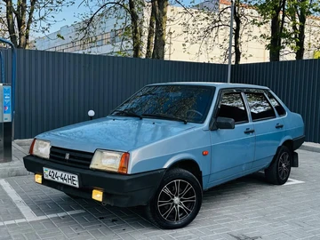 Авто ВАЗ 21099 2002 № 8717427