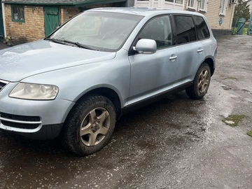Авто Volkswagen Touareg 2004 № 8717453