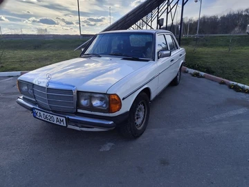 Авто Mercedes W123 1983 № 8717610