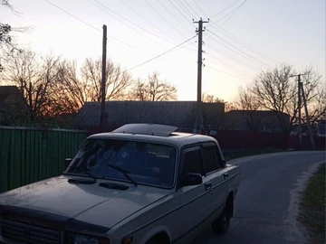 Авто ВАЗ 2107 1991 № 8717619