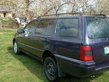 Авто Volkswagen Golf 1998 № 8717647