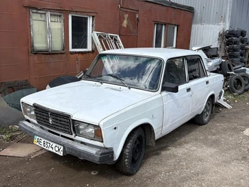 Авто ВАЗ 2107 2004 № 8717755
