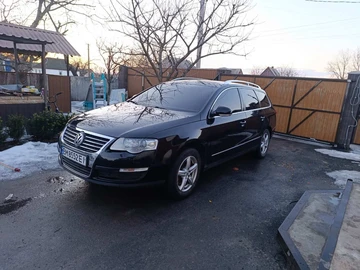 Авто Volkswagen Passat Variant 2010 № 8717766