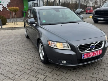 Авто Volvo V50 2012 № 8718065
