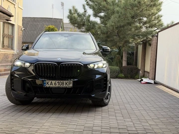 Авто BMW X5 2023 № 8718121
