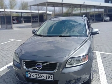 Авто Volvo V50 2010 № 8718300