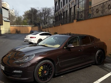 Авто Porsche Panamera 2010 № 8718416