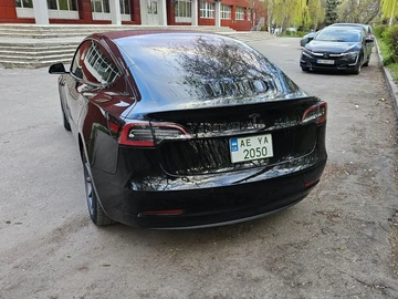 Авто Tesla Model 3 2018 № 8718432