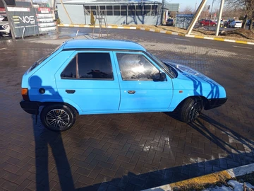 Авто Skoda Favorit 1992 № 8718440