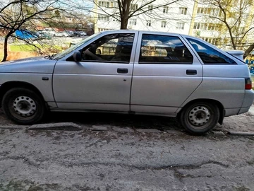 Авто ВАЗ 2112 2004 № 8718521