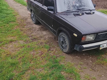 Авто ВАЗ 2105 1984 № 8718544