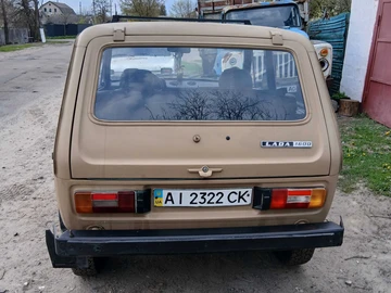 Авто ВАЗ 2121 1982 № 8718647