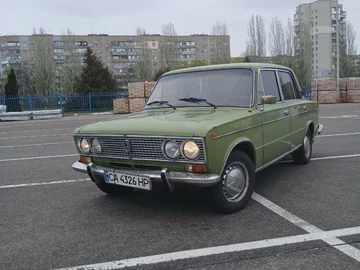 Авто ВАЗ 2103 1980 № 8718670