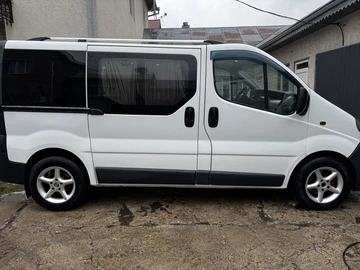 Авто Renault Trafic 2006 № 8718731