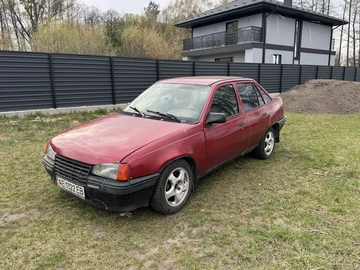 Авто Opel Kadett 1989 № 8718859