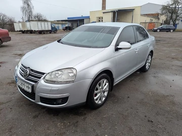 Авто Volkswagen Jetta 2010 № 8719040