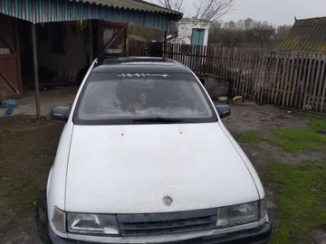 Авто Opel Vectra 1989 № 8719096
