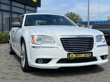 Авто Chrysler 300C 2012 № 8719132