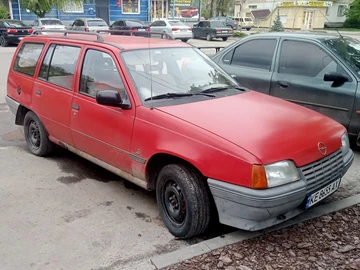 Авто Opel Kadett 1986 № 8719250