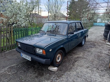 Авто ВАЗ 2107 2004 № 8719358