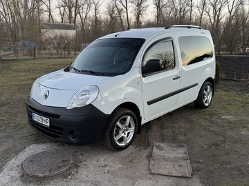 Авто Renault Kangoo Passenger 2010 № 8719496
